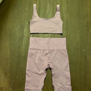 SET ACTIVE Pink Leggings/Sports Bra Set Size Medium